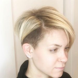 Meet your Posher, Leanna